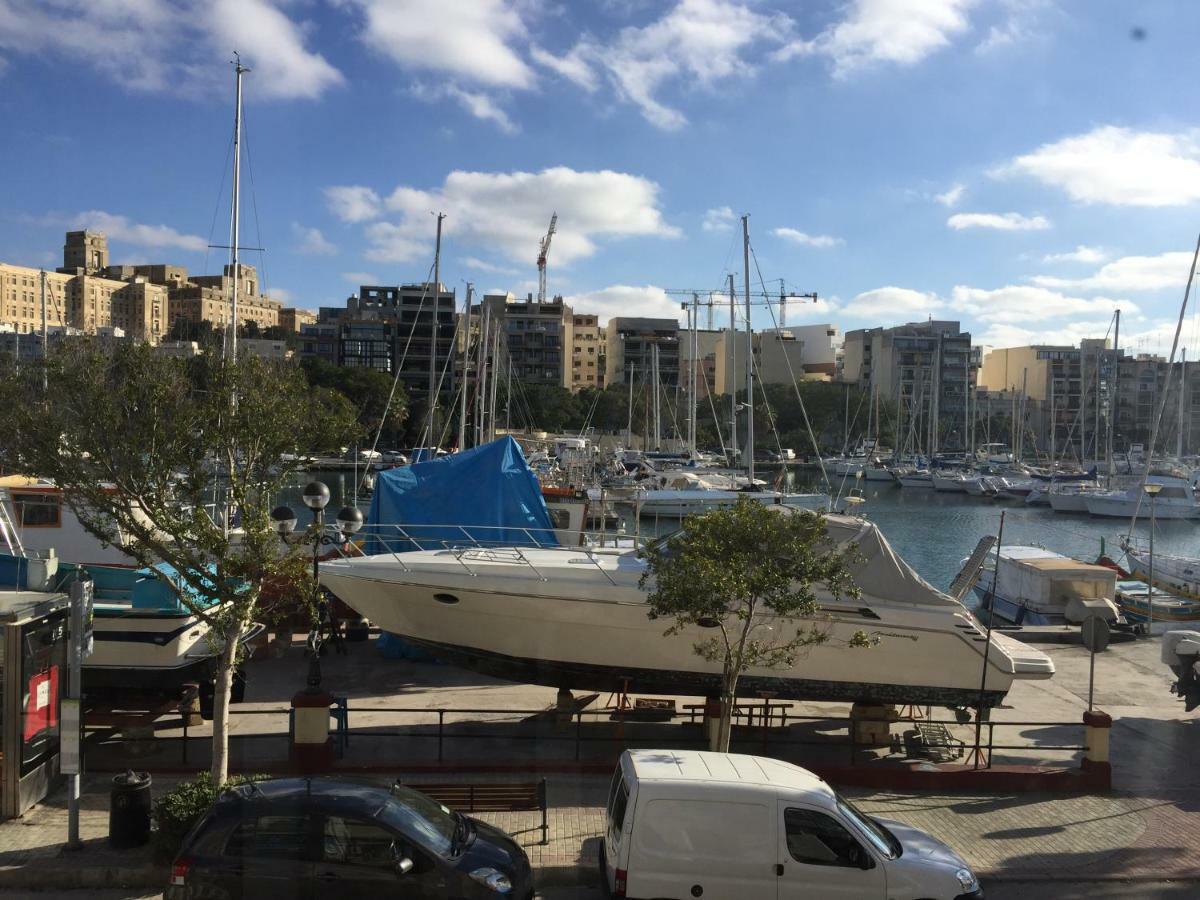 Seafront Apartment Between Valletta And Sliema Msida Εξωτερικό φωτογραφία